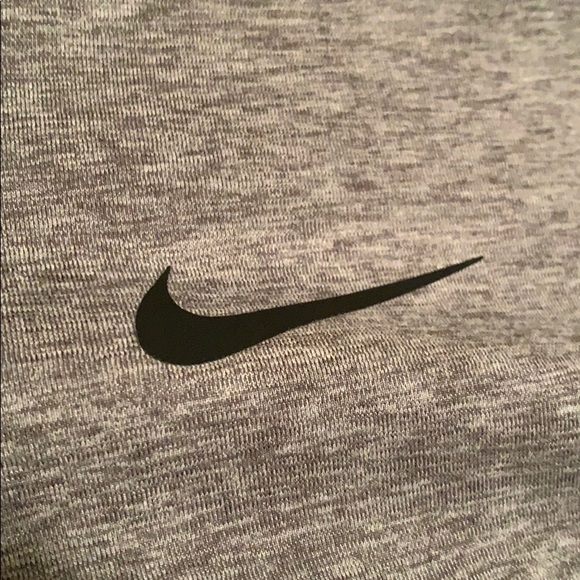 Nike Men’s full-zip hoodie - Picture 2 of 3